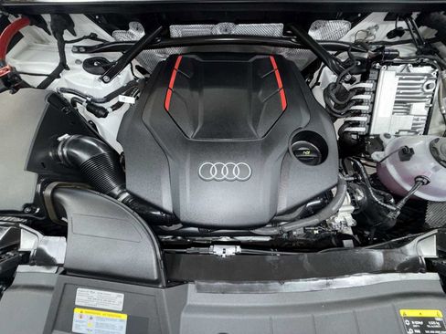 Used 2023 Audi SQ5 Prestige w/ Prestige Package AWD/4WD image 12
