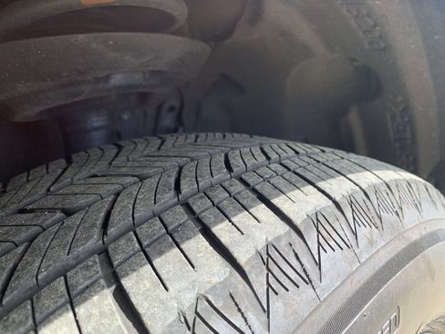 Used 2025 Lexus RX 350 Premium w/ Accessory Package (Z1) image 12