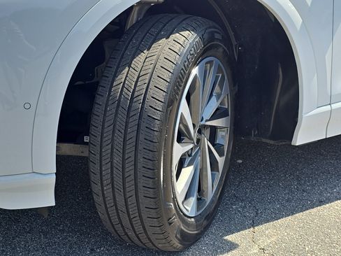 Used 2025 Audi Q6 e-tron Premium Plus w/ Premium Plus image 32