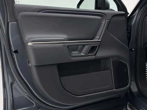 Used 2023 Rivian R1S Adventure image 25