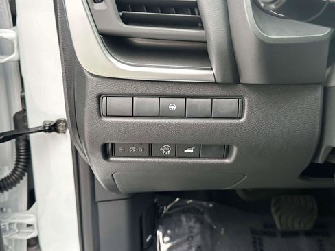 Used 2026 Nissan Rogue SV image 19