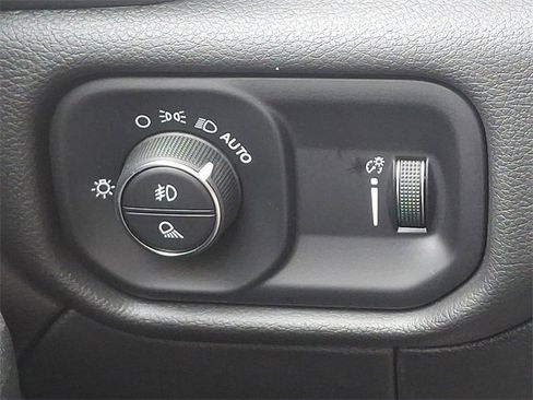 Used 2023 RAM 3500 Tradesman w/ Chrome Appearance Group image 30