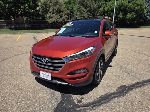 Used 2016 Hyundai Tucson Limited w/ Option Group 03 AWD/4WD image 13