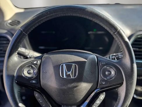 Used 2019 Honda HR-V EX-L image 11