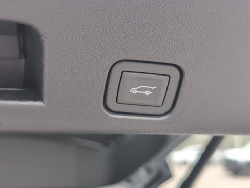 New 2026 GMC Acadia Elevation w/ Elevation Premium Package FWD image 6