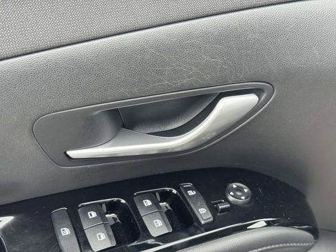 Certified 2024 Hyundai Tucson Limited image 16