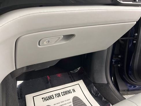 Used 2023 Acura MDX SH-AWD w/ Technology Package image 39