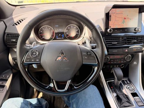 Used 2023 Mitsubishi Eclipse Cross SEL AWD/4WD image 15