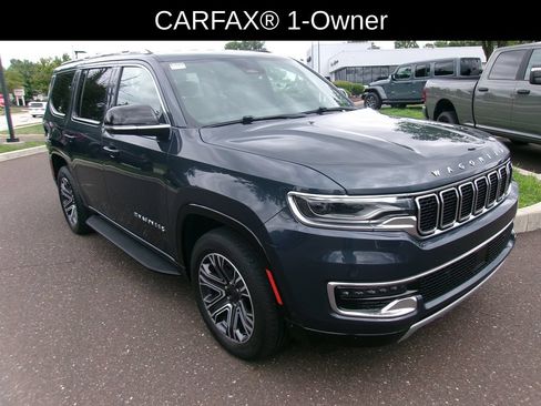 Certified 2024 Jeep Wagoneer Series II w/ Flexible Seating Group AWD/4WD image 2