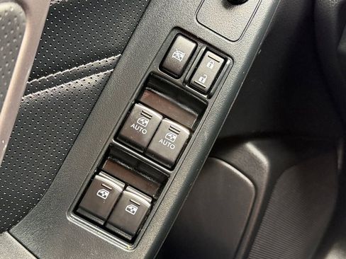 Used 2018 Subaru Forester 2.5i Touring image 19