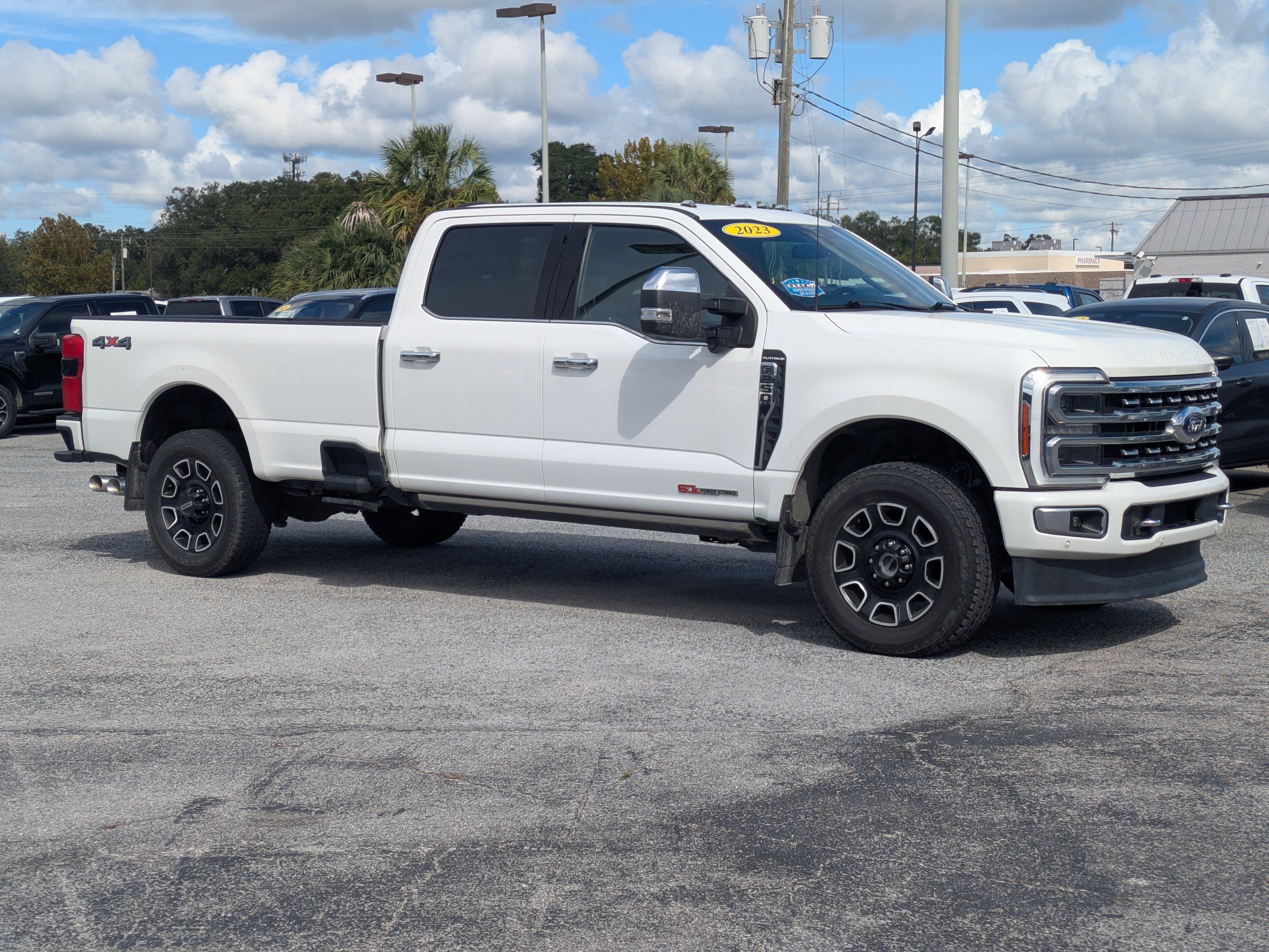Used 2023 Ford F250 Platinum AWD/4WD image 2