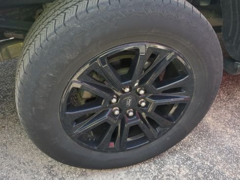 Used 2024 Ford F150 Platinum AWD/4WD image 8