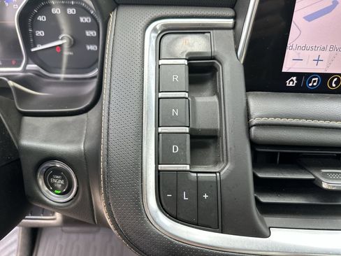 Certified 2021 GMC Yukon XL AT4 w/ AT4 Premium Package AWD/4WD image 16