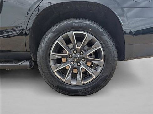 Used 2023 Chevrolet Tahoe Z71 w/ Luxury Package AWD/4WD image 24