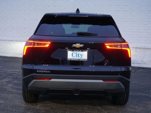New 2025 Chevrolet Equinox LT FWD image 6