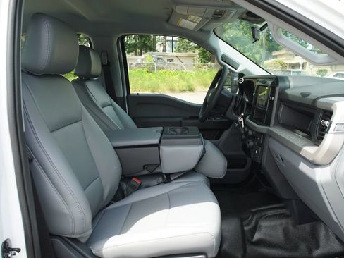 New 2026 Ford F250 XL AWD/4WD image 9