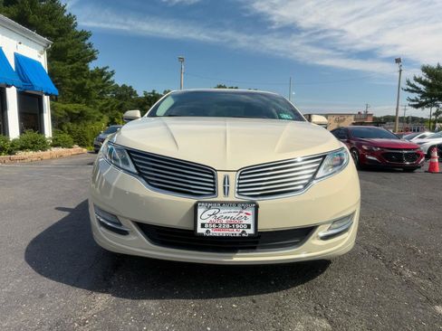 Used 2016 Lincoln MKZ AWD w/ Equipment Group 300A Reserve image 2