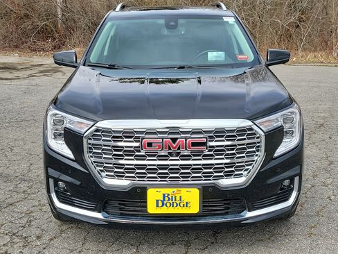 Used 2023 GMC Terrain Denali w/ Black Diamond Edition image 2