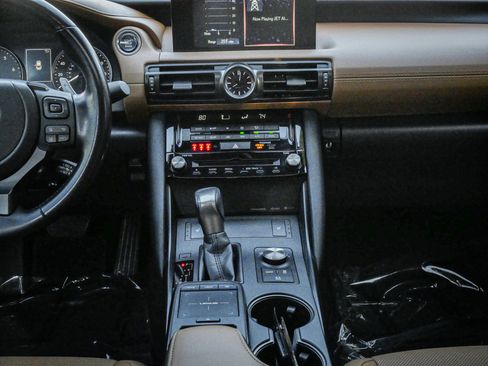 Used 2024 Lexus IS 350 F Sport RWD image 29