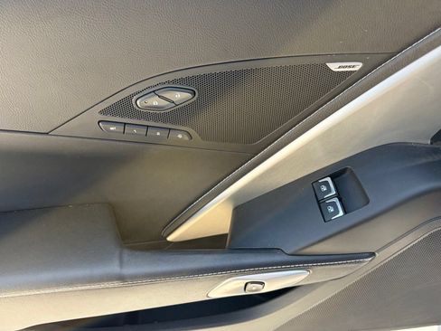Used 2017 Chevrolet Corvette Stingray Coupe RWD image 6