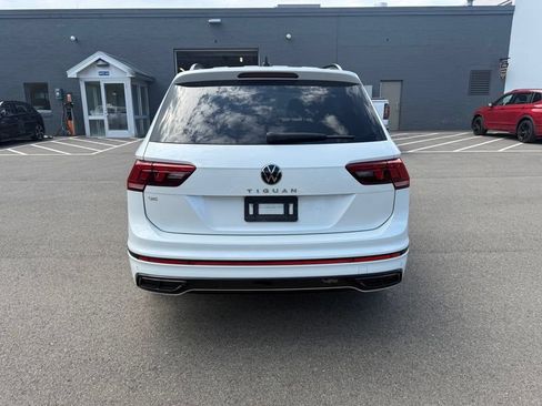Used 2023 Volkswagen Tiguan SE R-Line FWD image 17