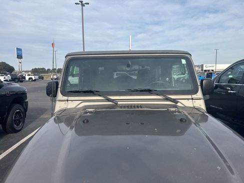 Used 2006 Jeep Wrangler Rubicon image 10