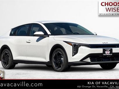 New 2025 Kia K4 EX