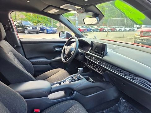 Used 2024 Honda HR-V Sport image 11