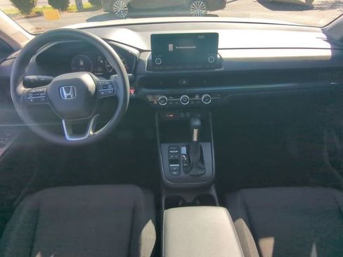 Used 2025 Honda CR-V EX image 16