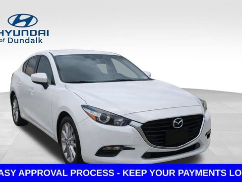Used 2018 MAZDA MAZDA3 Sport w/ Preferred Equipment Package FWD image 3