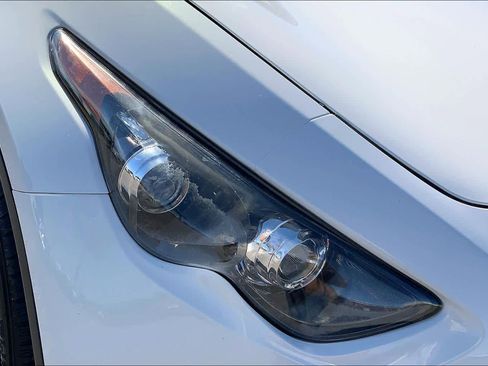 Used 2015 INFINITI QX70 AWD w/ Premium Package image 27