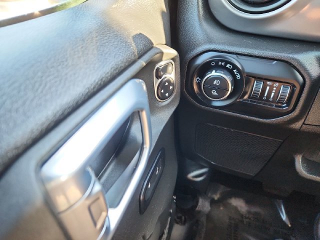Used 2021 Jeep Gladiator Sport AWD/4WD image 36