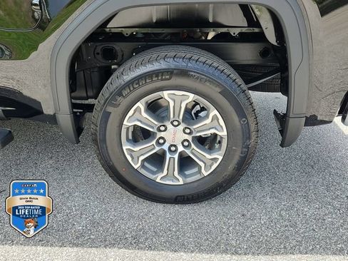 New 2026 GMC Sierra 1500 SLE AWD/4WD image 7