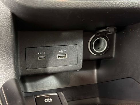 Used 2024 Nissan Kicks SV FWD image 28