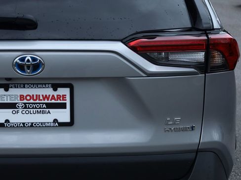 Used 2024 Toyota RAV4 LE image 19