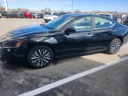 Used 2025 Nissan Altima 2.5 SV