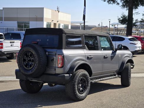 Certified 2023 Ford Bronco Wildtrak image 4