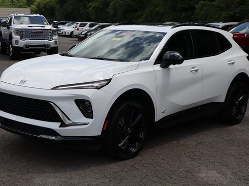 New 2025 Buick Envision Sport Touring image 2