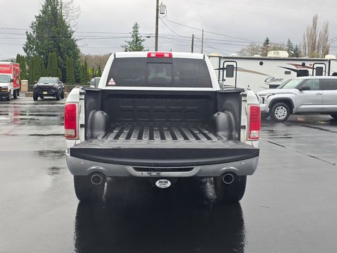 Used 2017 RAM 1500 Laramie w/ Convenience Group image 9