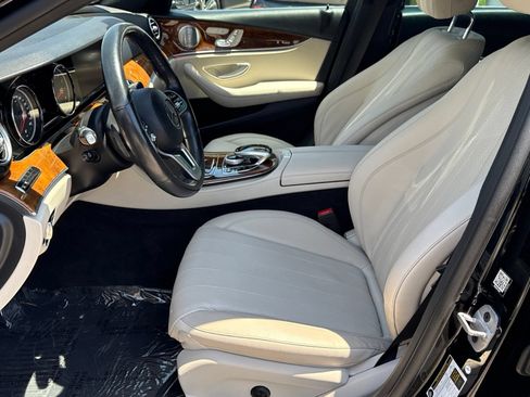 Used 2019 Mercedes-Benz E 450 4MATIC Wagon w/ Premium Package image 26