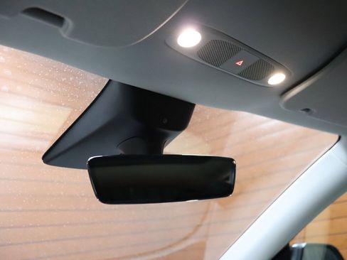 Used 2023 Tesla Model Y Long Range image 41