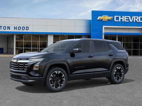 New 2026 Chevrolet Equinox LT w/ Convenience Package II FWD image 2