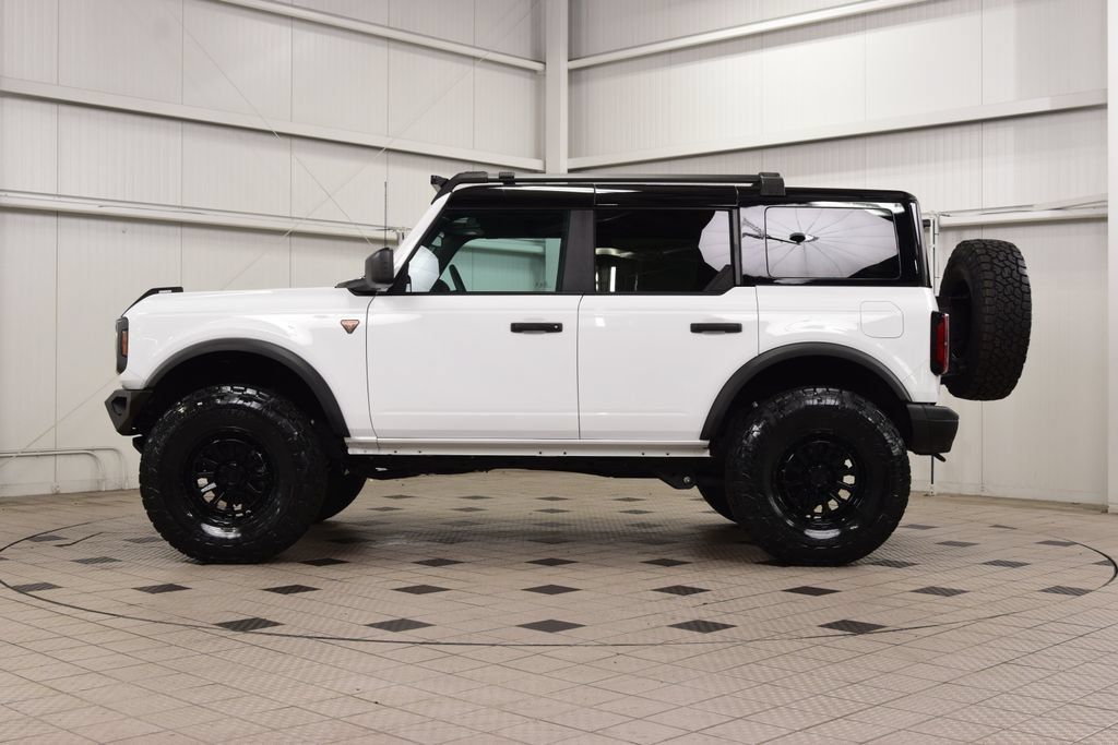 Used 2024 Ford Bronco Badlands AWD/4WD image 4