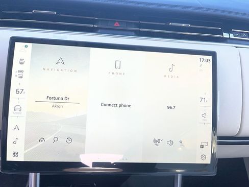 New 2026 Land Rover Range Rover SE image 16