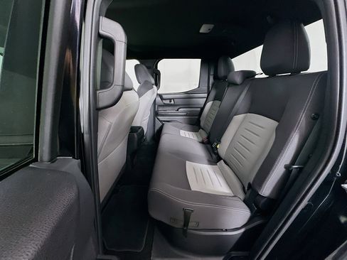 Used 2025 Toyota Tacoma TRD Off-Road image 27