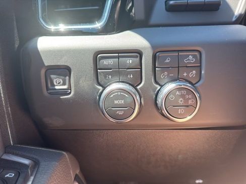 New 2026 GMC Sierra 2500 Denali w/ Technology Package AWD/4WD image 3