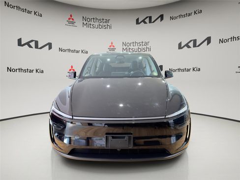 Used 2026 Tesla Model Y image 5