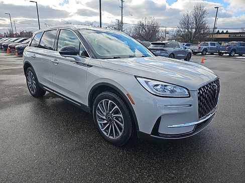 Used 2024 Lincoln Corsair Reserve w/ Equipment Group 201A image 8