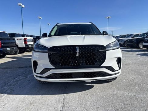 New 2026 Lincoln Aviator Premiere image 10