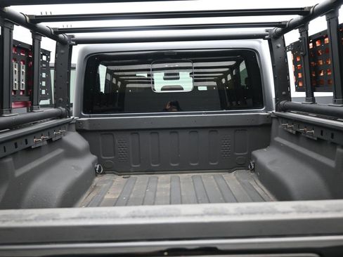 Used 2020 Jeep Gladiator Overland image 13